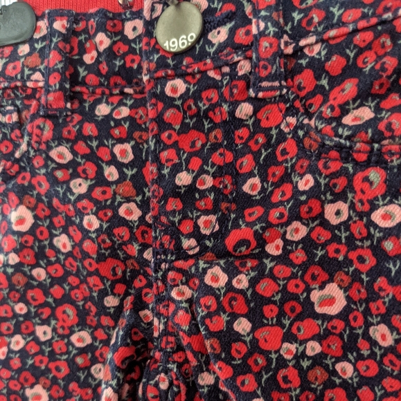 Baby Gap red flower print jeans - Picture 3 of 4